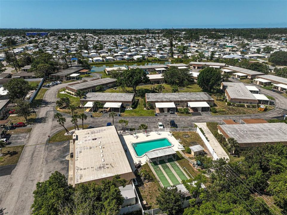 For Sale: $144,400 (2 beds, 2 baths, 1044 Square Feet)