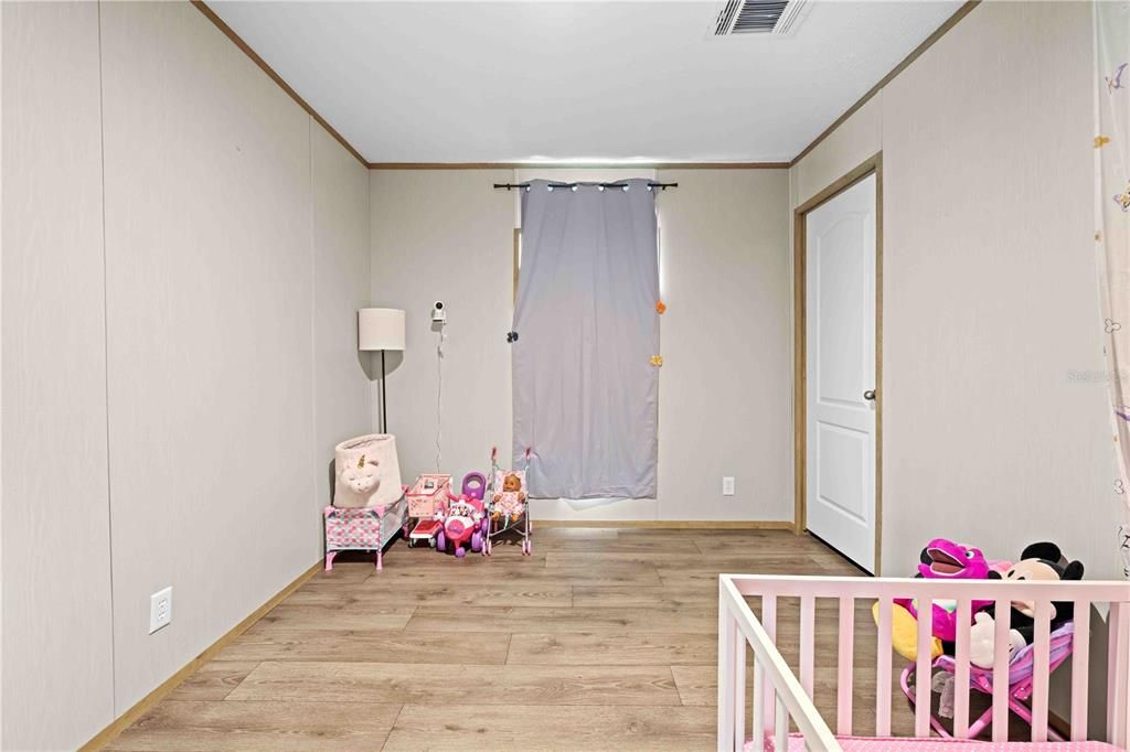 For Sale: $325,000 (4 beds, 2 baths, 1768 Square Feet)