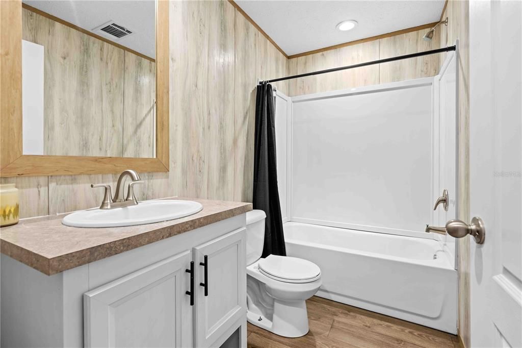 For Sale: $325,000 (4 beds, 2 baths, 1768 Square Feet)