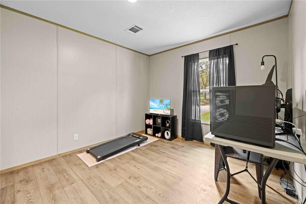 For Sale: $325,000 (4 beds, 2 baths, 1768 Square Feet)