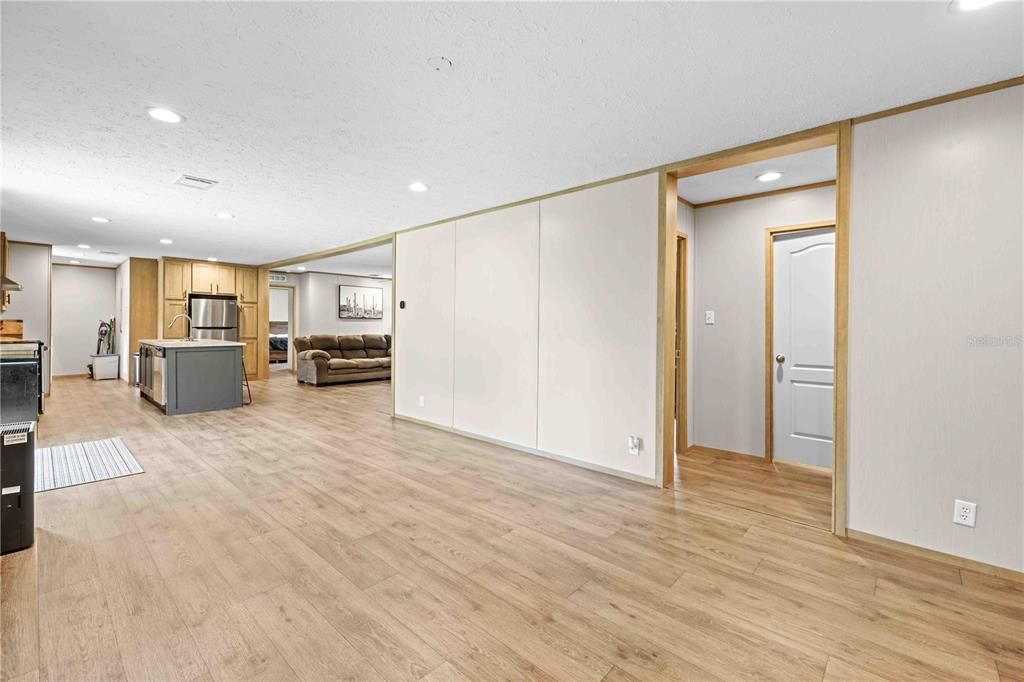 For Sale: $325,000 (4 beds, 2 baths, 1768 Square Feet)