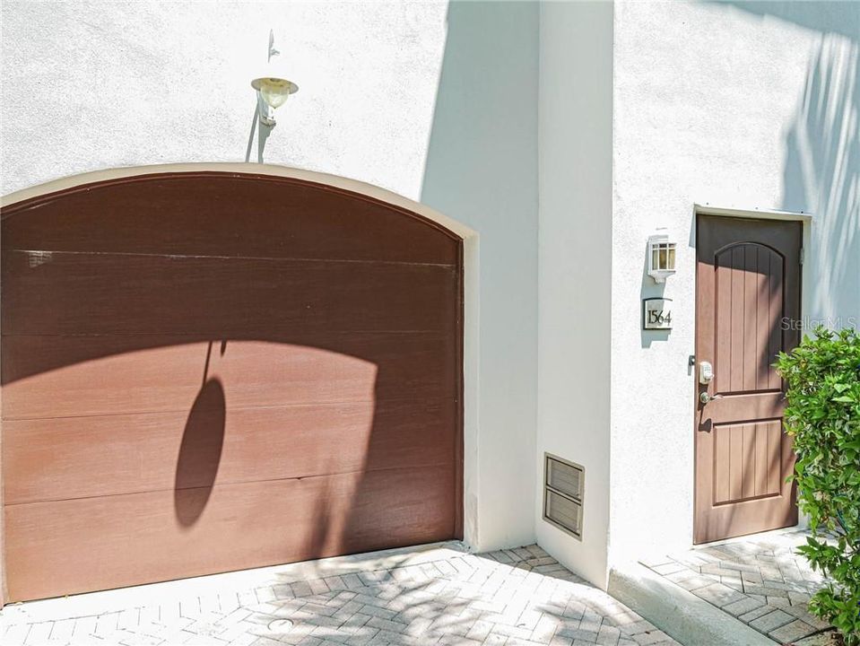 For Rent: $5,000 (3 beds, 3 baths, 1517 Square Feet)