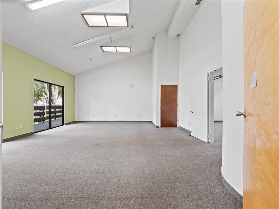 На продажу: $99,600 (0 спален, 0 ванн, 6133 Квадратных фут)