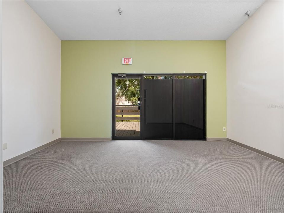 На продажу: $99,600 (0 спален, 0 ванн, 6133 Квадратных фут)