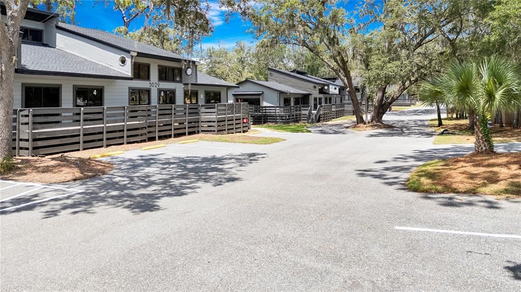 На продажу: $99,600 (0 спален, 0 ванн, 6133 Квадратных фут)