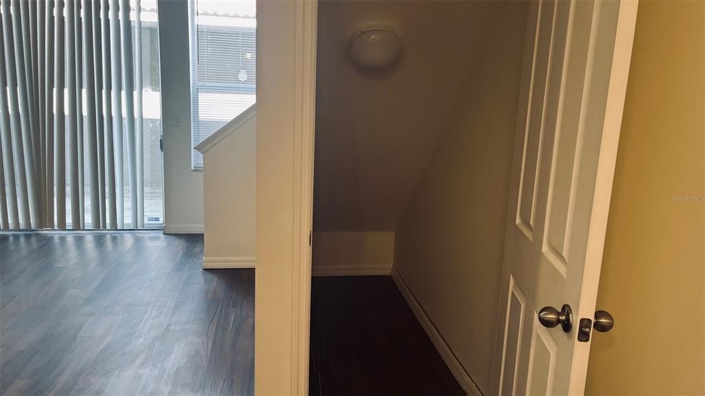 Activo con contrato: $289,000 (3 camas, 2 baños, 1540 Pies cuadrados)