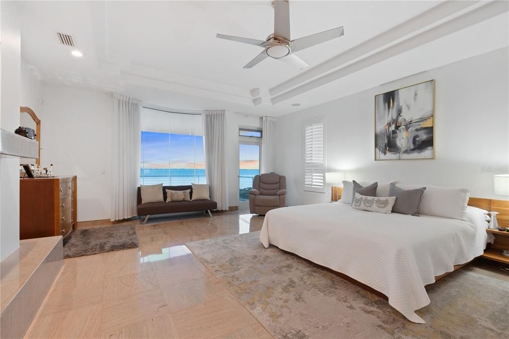 На продажу: $3,900,000 (4 спален, 4 ванн, 7378 Квадратных фут)