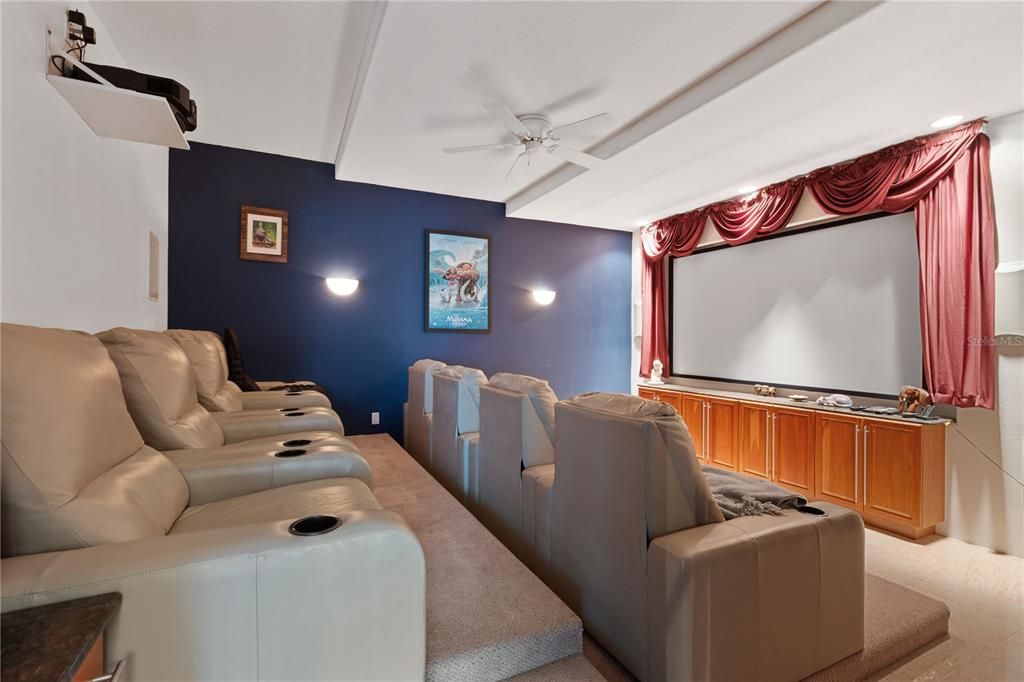 На продажу: $3,900,000 (4 спален, 4 ванн, 7378 Квадратных фут)