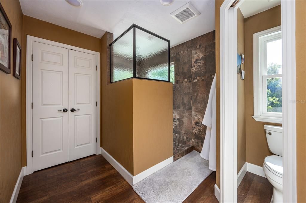 待售: $865,000 (4 贝兹, 4 浴室, 3732 平方英尺)