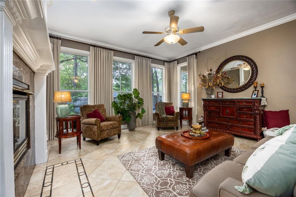 待售: $865,000 (4 贝兹, 4 浴室, 3732 平方英尺)