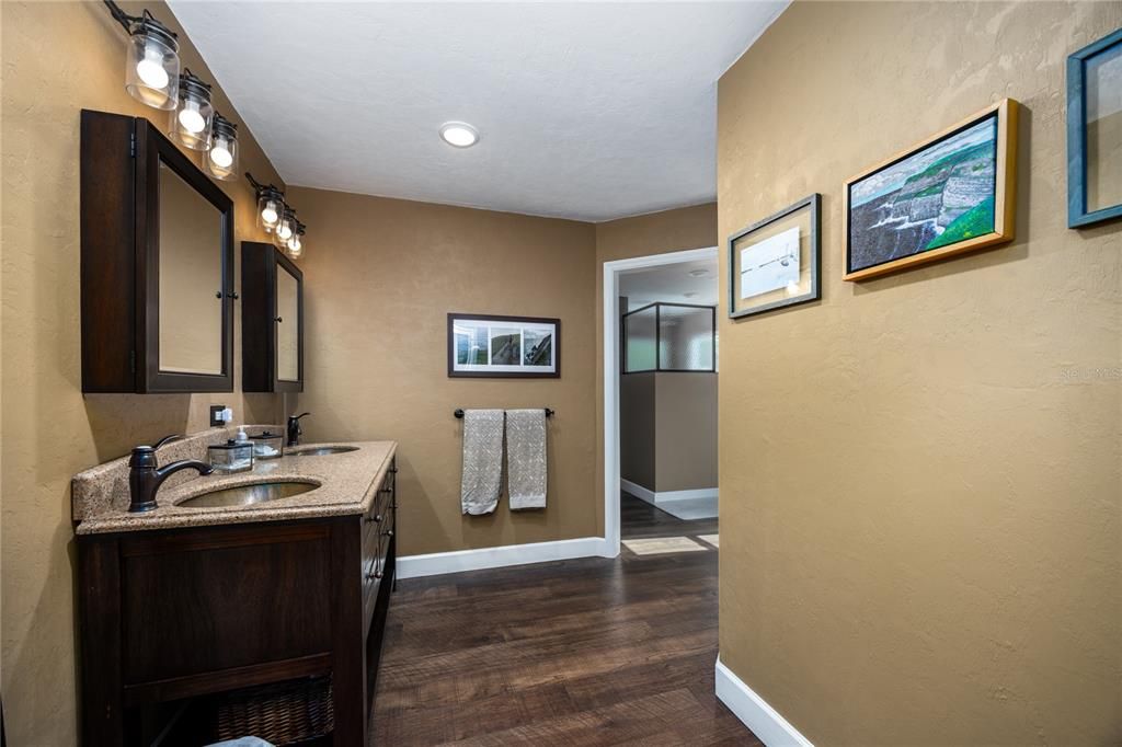 待售: $865,000 (4 贝兹, 4 浴室, 3732 平方英尺)