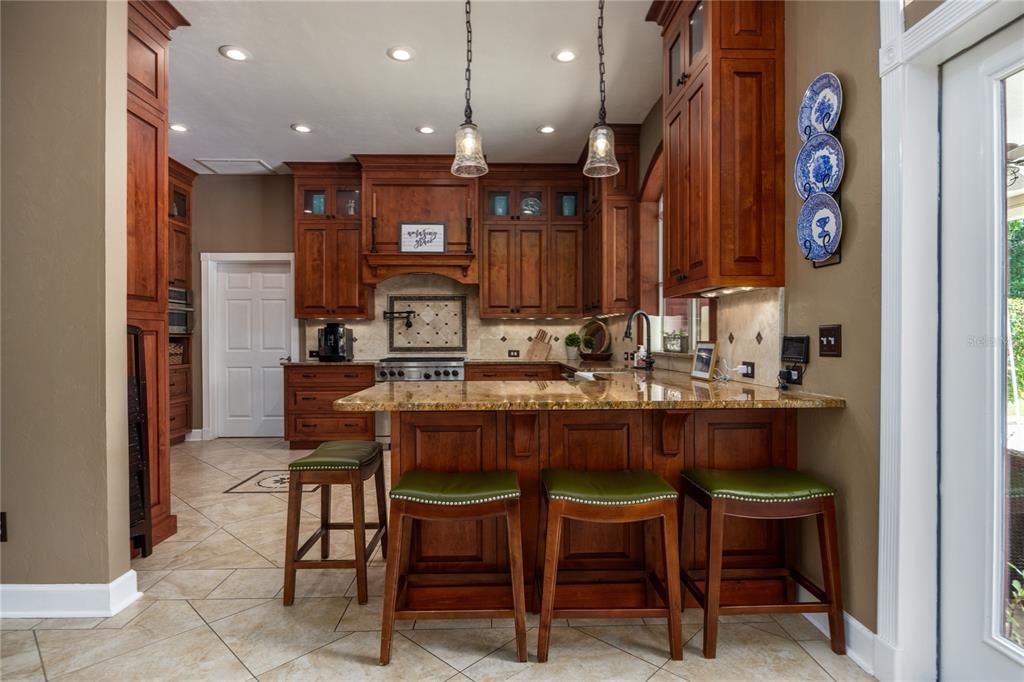 待售: $865,000 (4 贝兹, 4 浴室, 3732 平方英尺)