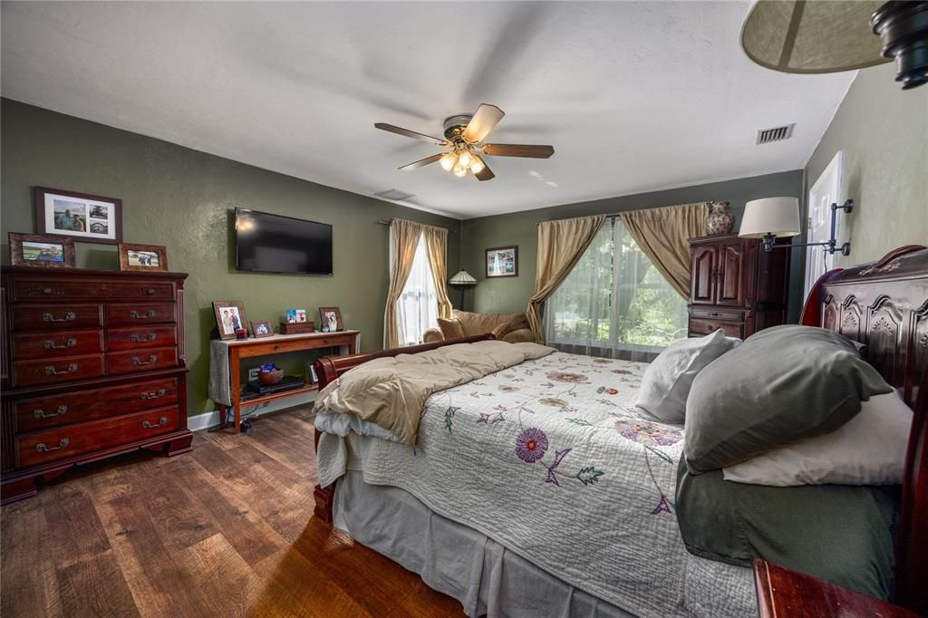 待售: $865,000 (4 贝兹, 4 浴室, 3732 平方英尺)