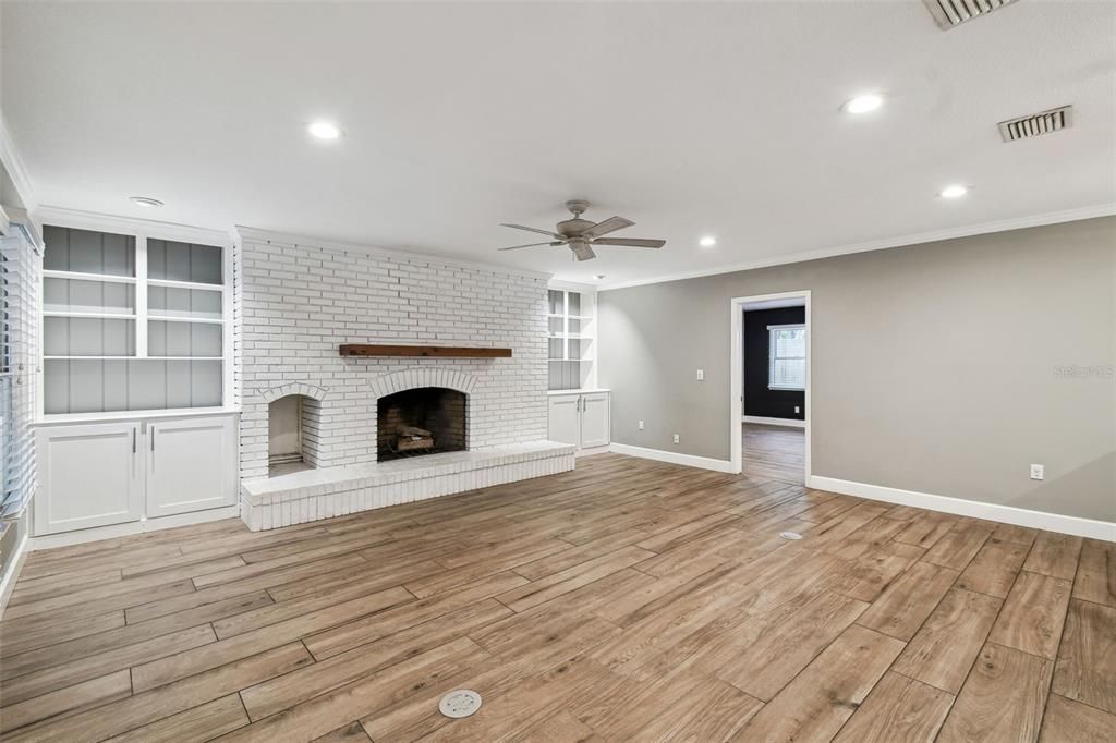 На продажу: $649,000 (4 спален, 3 ванн, 2084 Квадратных фут)