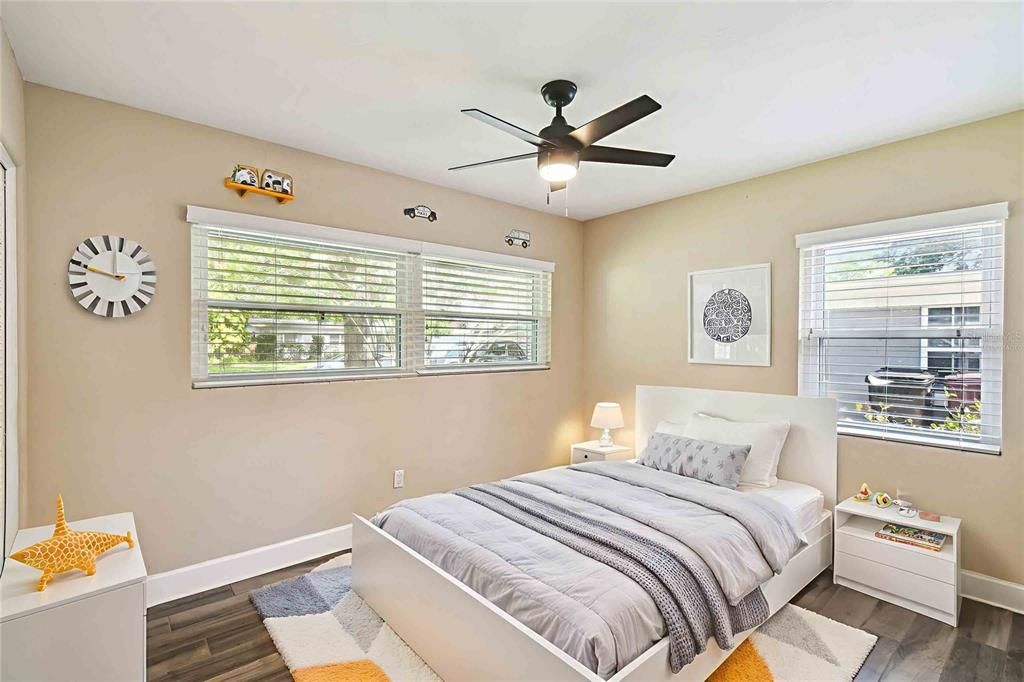 На продажу: $649,000 (4 спален, 3 ванн, 2084 Квадратных фут)