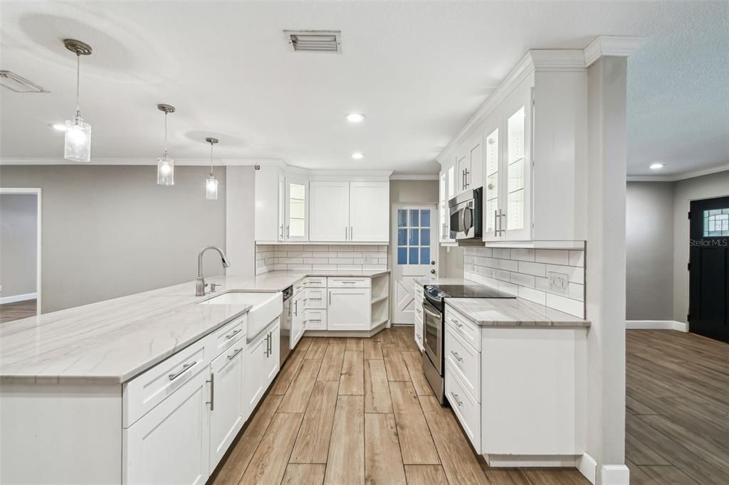 На продажу: $649,000 (4 спален, 3 ванн, 2084 Квадратных фут)