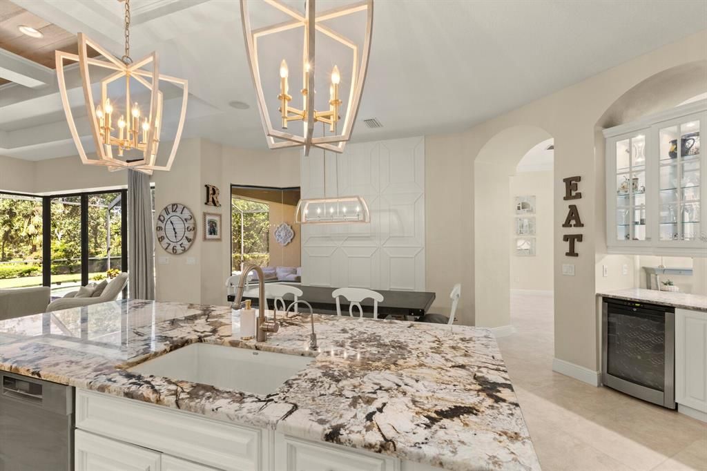 На продажу: $1,049,000 (4 спален, 3 ванн, 3339 Квадратных фут)