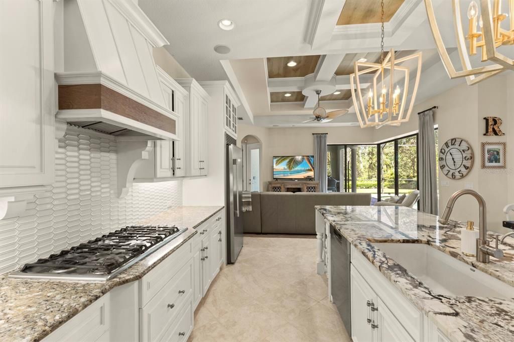 На продажу: $1,049,000 (4 спален, 3 ванн, 3339 Квадратных фут)