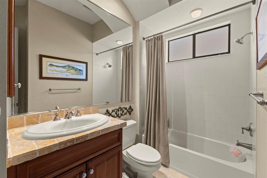 На продажу: $1,049,000 (4 спален, 3 ванн, 3339 Квадратных фут)