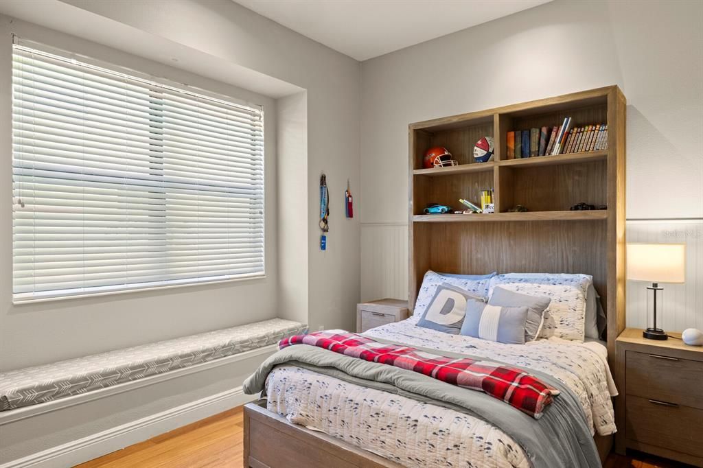 На продажу: $1,049,000 (4 спален, 3 ванн, 3339 Квадратных фут)