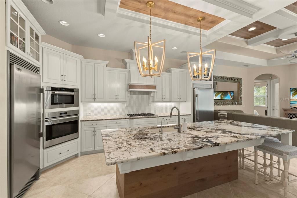 На продажу: $1,049,000 (4 спален, 3 ванн, 3339 Квадратных фут)