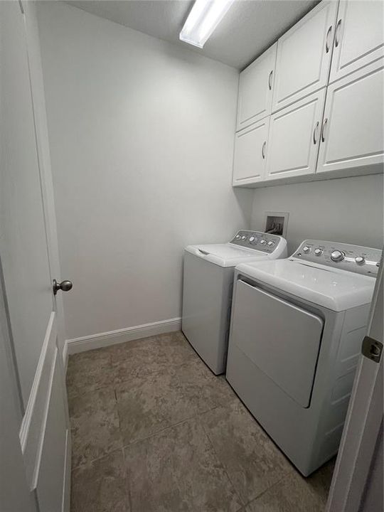 合同活跃: $218,900 (2 贝兹, 2 浴室, 1464 平方英尺)