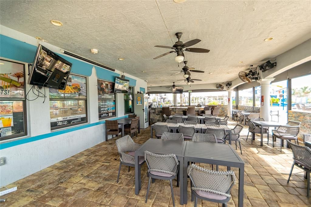 合同活跃: $218,900 (2 贝兹, 2 浴室, 1464 平方英尺)