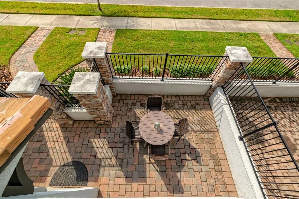 合同活跃: $218,900 (2 贝兹, 2 浴室, 1464 平方英尺)