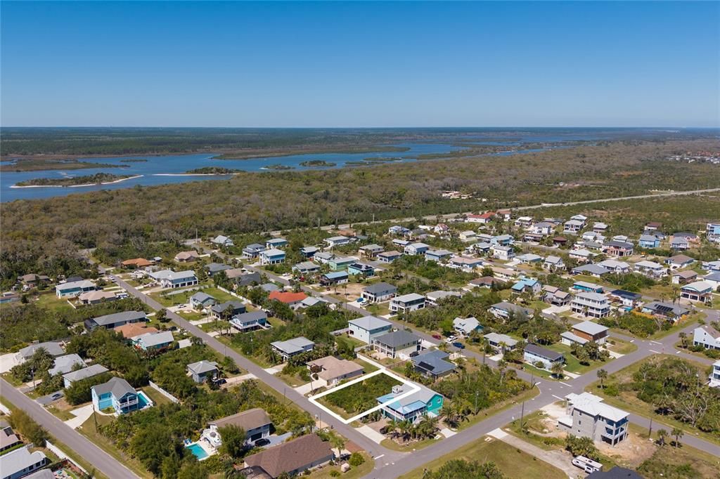 待售: $229,000 (0.21 acres)