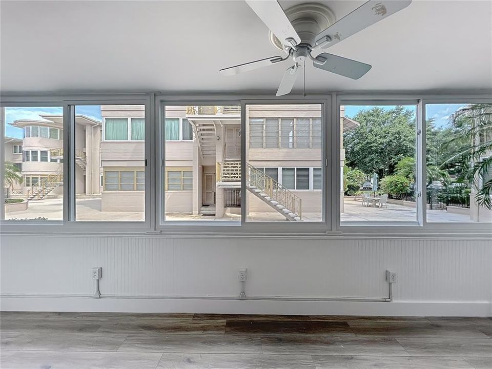 На продажу: $359,000 (1 спален, 1 ванн, 482 Квадратных фут)