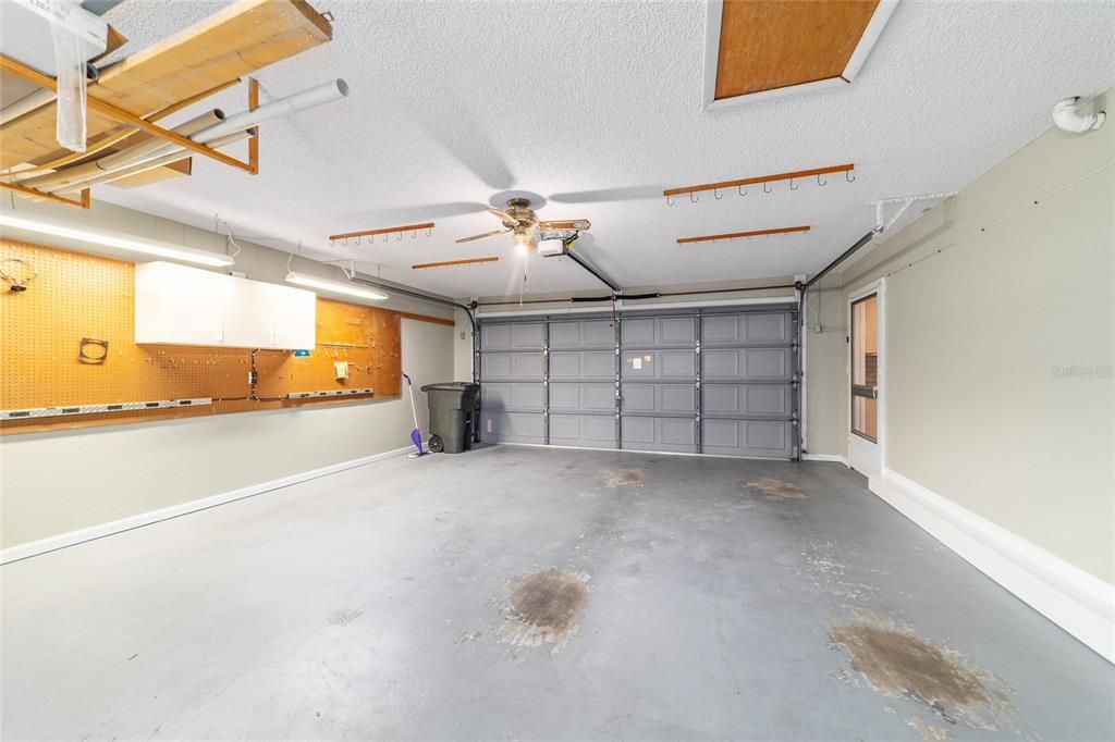 For Sale: $230,000 (3 beds, 2 baths, 1528 Square Feet)