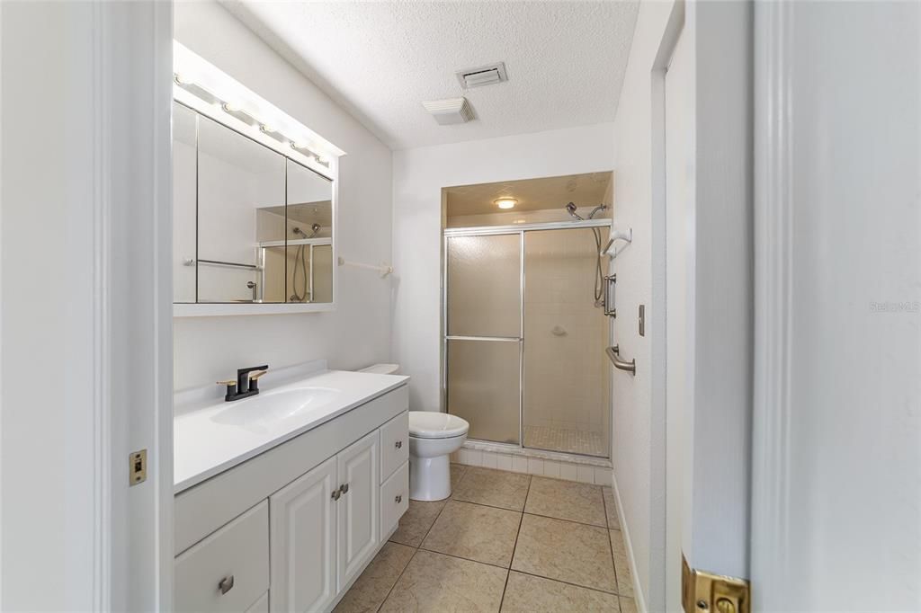 For Sale: $230,000 (3 beds, 2 baths, 1528 Square Feet)