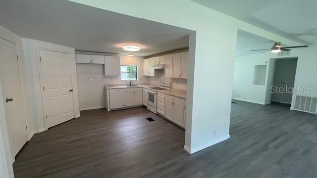 For Sale: $185,900 (3 beds, 2 baths, 1646 Square Feet)