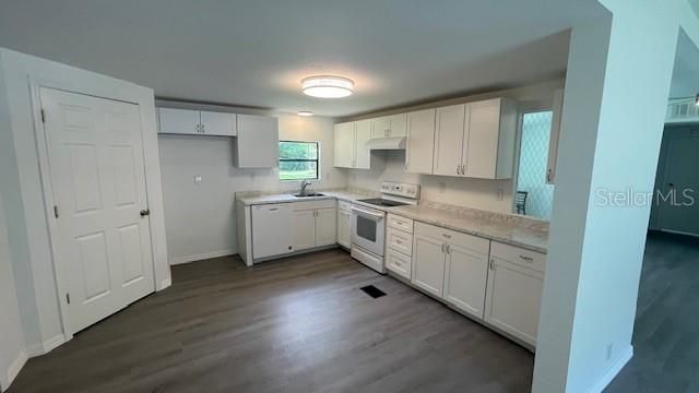 For Sale: $185,900 (3 beds, 2 baths, 1646 Square Feet)