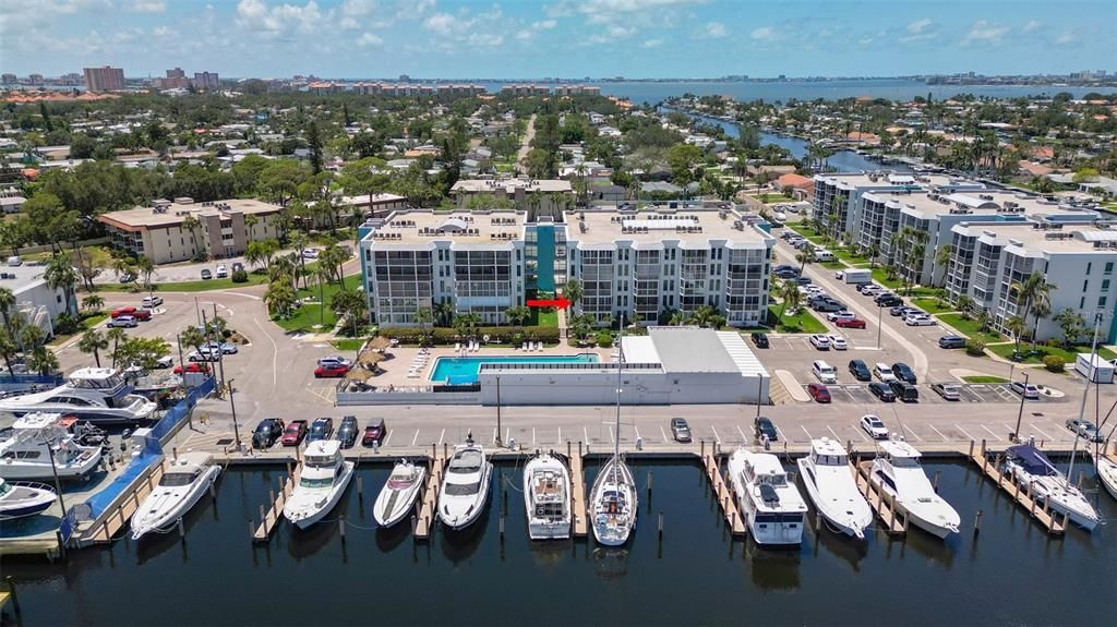 合同活跃: $175,000 (2 贝兹, 2 浴室, 1145 平方英尺)