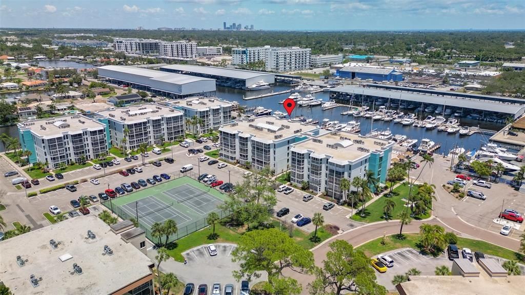 合同活跃: $175,000 (2 贝兹, 2 浴室, 1145 平方英尺)