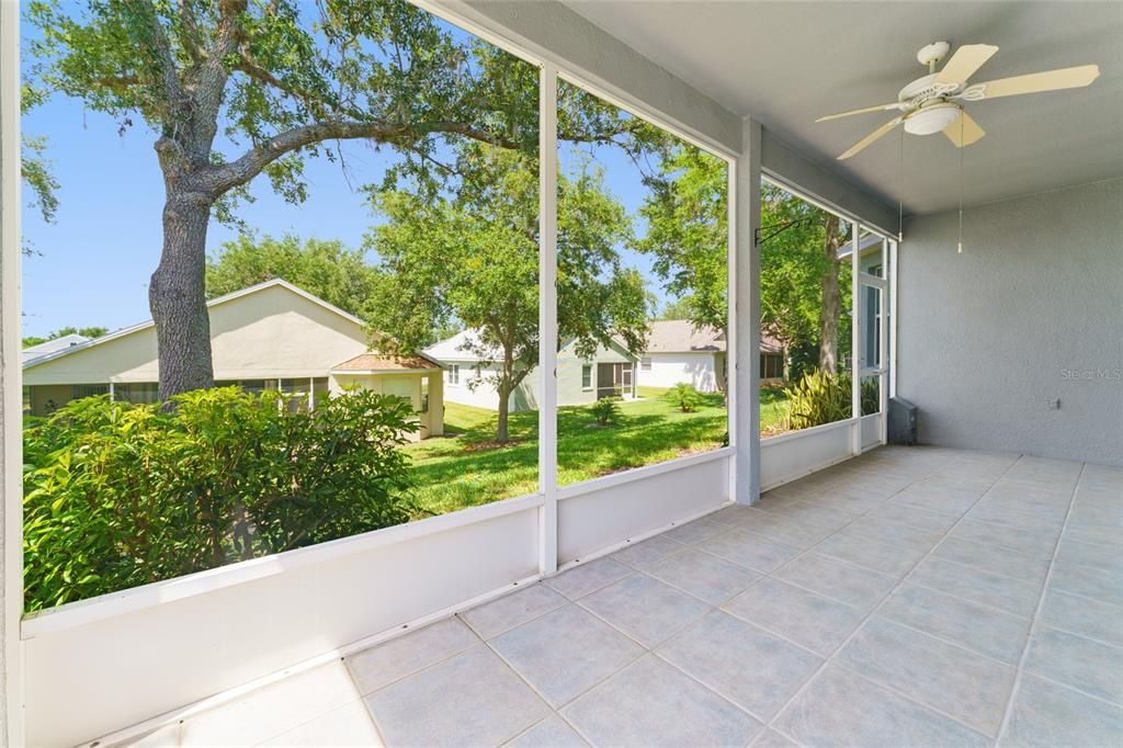 合同活跃: $350,000 (2 贝兹, 2 浴室, 1553 平方英尺)