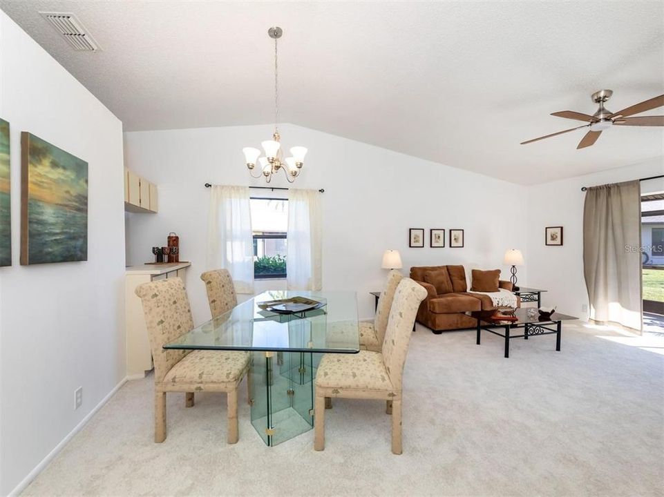 For Rent: $4,000 (2 beds, 2 baths, 1072 Square Feet)