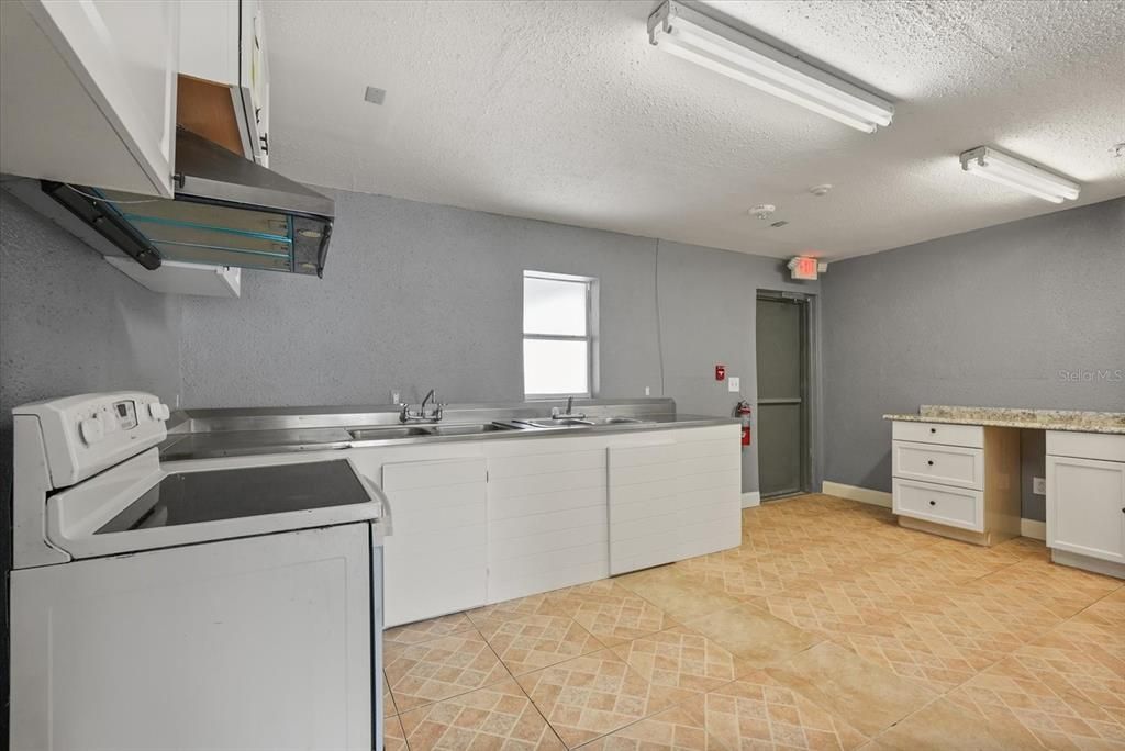 For Sale: $84,000 (0 beds, 0 baths, 2895 Square Feet)