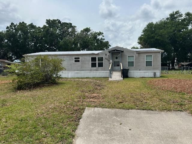 Front exterior , drive way pad