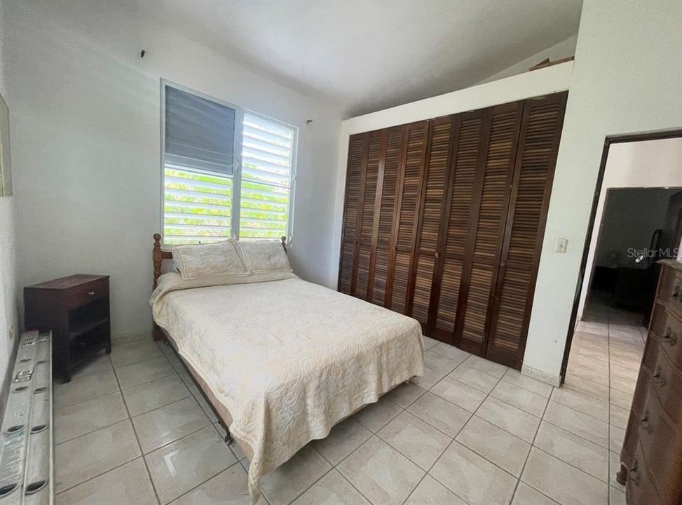 For Sale: $358,000 (3 beds, 2 baths, 1377 Square Feet)