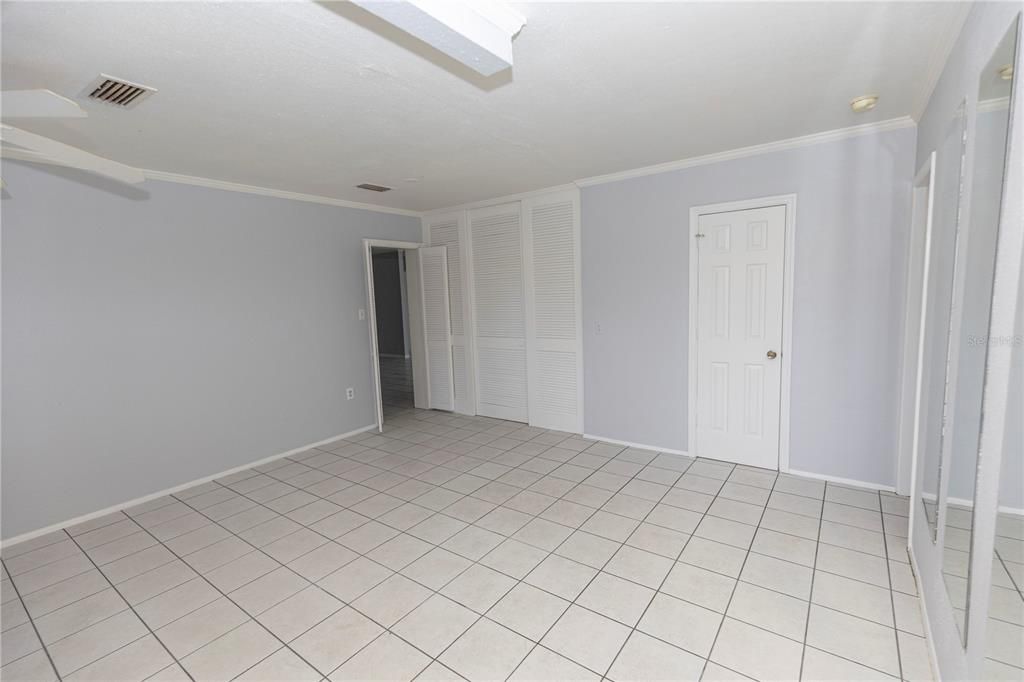 Под контрактом: $898,777 (4 спален, 4 ванн, 2655 Квадратных фут)