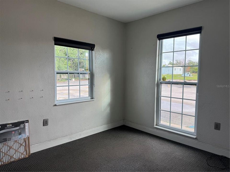 For Sale: $324,900 (0 beds, 0 baths, 1597 Square Feet)