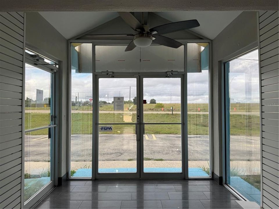 For Sale: $324,900 (0 beds, 0 baths, 1597 Square Feet)