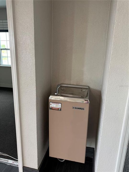 For Sale: $324,900 (0 beds, 0 baths, 1597 Square Feet)