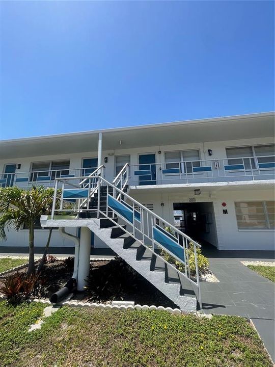 待售: $79,000 (1 贝兹, 1 浴室, 585 平方英尺)