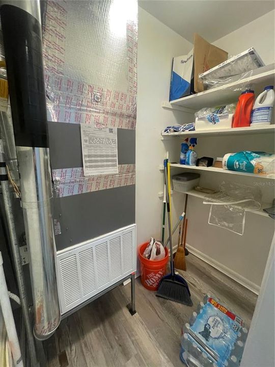 待售: $79,000 (1 贝兹, 1 浴室, 585 平方英尺)