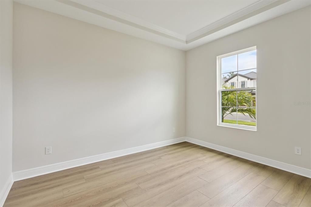 En Venta: $959,990 (5 camas, 4 baños, 3899 Pies cuadrados)