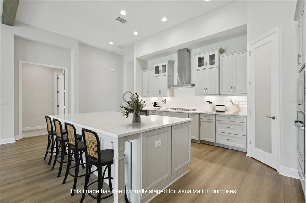 En Venta: $959,990 (5 camas, 4 baños, 3899 Pies cuadrados)