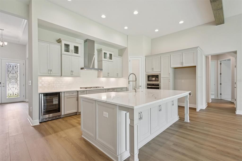 En Venta: $959,990 (5 camas, 4 baños, 3899 Pies cuadrados)